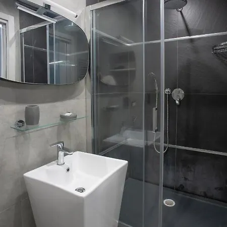 Lounge House Cunfida - San Pietro * Rome